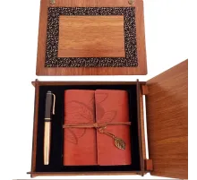 Ahşap Kutulu Kahve Deri Defter ve Metal Bakır Kalem