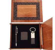 Ahşap Kutulu Siyah Kalem Anahtarlık ve Mat Çakmak
