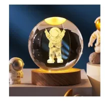 Astronot Tasarımlı Işıklı Cam Küre Cap 6 Cm Kod 52