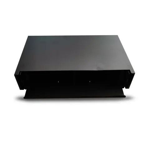 Beek 2U 19” Fiber Patch Panel Kutusu (ön panel, coupler, kaset ve pigtail hariç)<br>
Beek 2U Splice Box without front plates. Unloaded without couplers, cassettes and pigtails