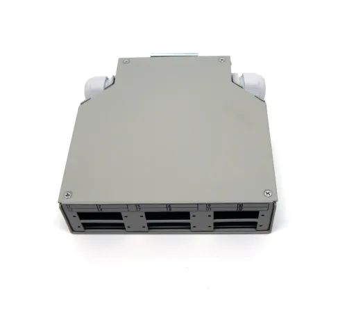 Beek DIN-Ray için Sonlandırma Kutusu, 6 x SC/Duplex Coupler için (Fiber coupler ve pigtail haricen temin edilir)<br>
Beek Din Rail Distribution Box for 6x SC/DX Couplers (Fiber couplers and pigtails not included)