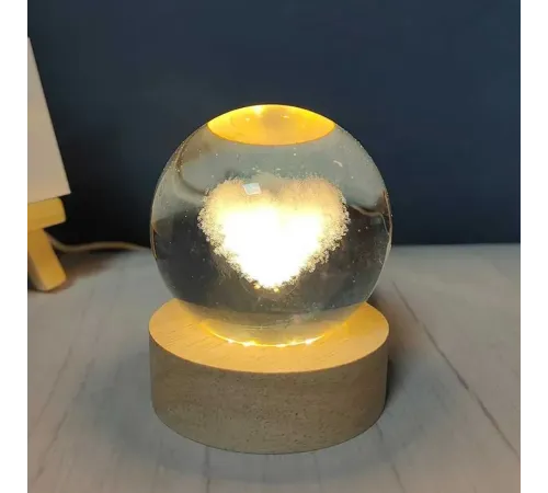 Dekoratif Kalp Tasarımlı Ahşap altlıklı Işıklı Cam Küre Büyük Boy 8 Cm MZ4-2301