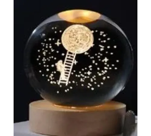 Dekoratif Merdiven Astronot Tasarımlı Ahşap altlıklı Işıklı Cam Küre Büyük Boy Cam:8cm Ahşap:2cm