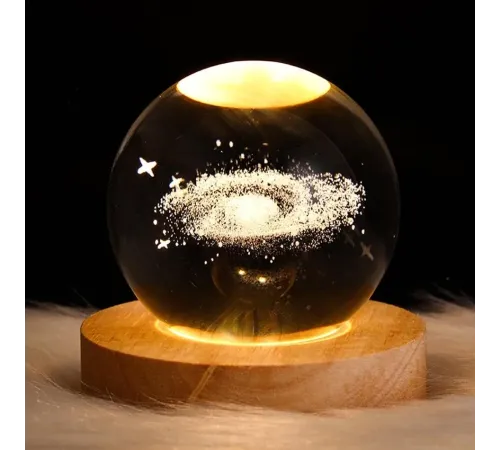 Dekoratif Samanyolu Tasarımlı Ahşap altlıklı Işıklı Cam Küre Cam:6cm Ahşap:2cm