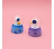 Işıklı Mini Sevimli Astronot Kar Küresi 1 Adet