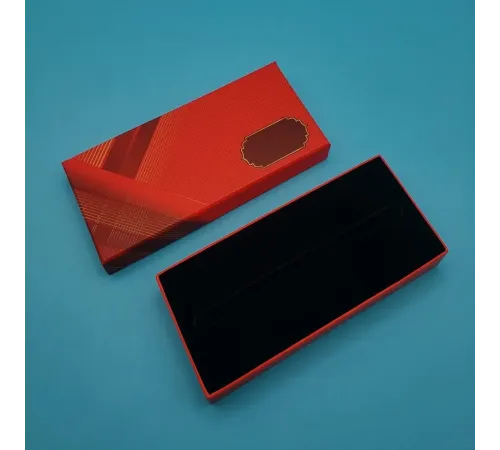 Kalem Kutusu Kırmızı