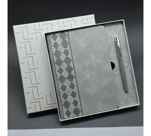 Kutulu Gri Defter Ve Metal Kalem Seti