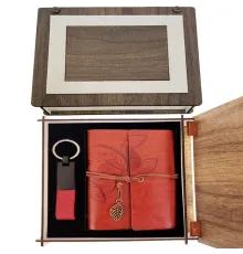Özel Ahşap Kutulu Kahve Deri Defter ve Anahtarlık Set