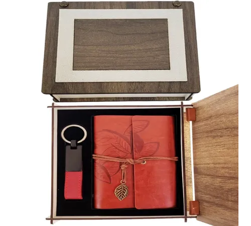 Özel Ahşap Kutulu Kahve Deri Defter ve Anahtarlık Set