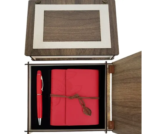 Özel Ahşap Kutulu Kırmızı Deri Defter ve Kalem Set