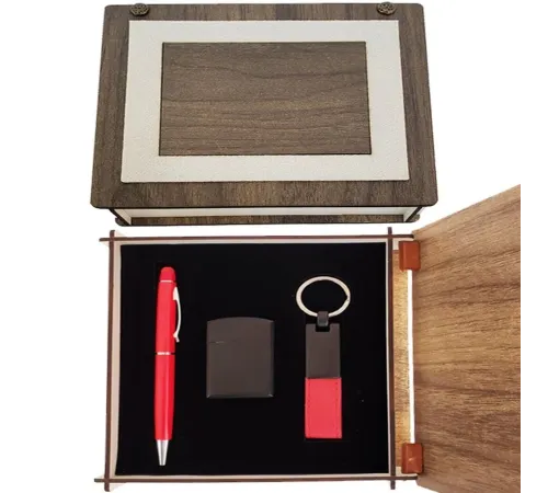 Özel Ahşap Kutulu Kırmızı Kalem Anahtarlık ve Çakmak Set