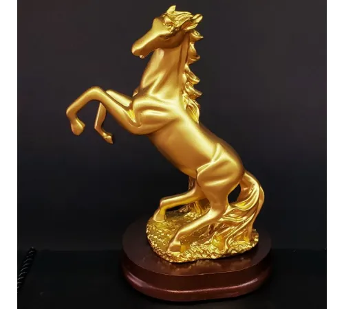 Şaha Kalkan Gold Renk At Biblosu