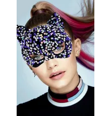 Siyah Kadife Kumaş Üzerine Mor Beyaz Payetli Pullu Parti Maskesi 16x14 cm