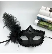 Siyah Mat Renk Yandan Tüylü Güllü Parti Balo Venedik Maskesi 16x22