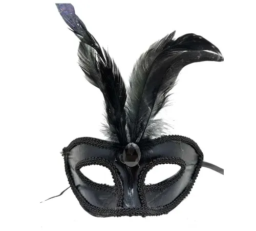 Siyah Renk Rugan Kaplama Kırmızı Tüylü Parti Maskesi 18x20 cm