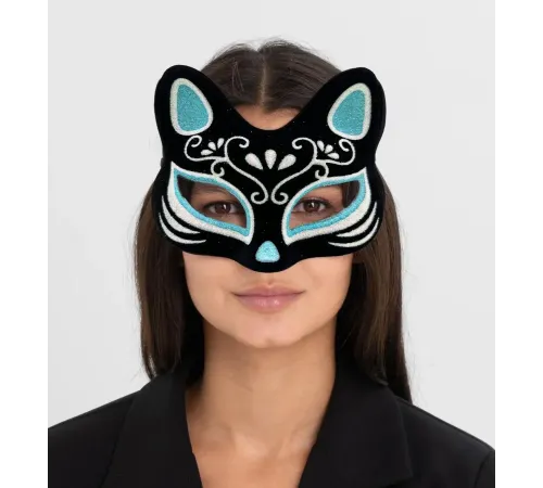 Siyah Renk Süet Kaplama Üzeri Gümüş Mavi Simli Kedi Maskesi 17x14 cm