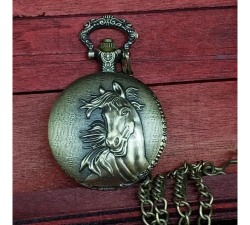 At Tasarımlı Köstekli Saat