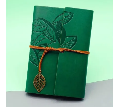 Yeşil Deri Kapaklı Yaprak Desenli Defter