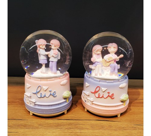 Büyük Boy Kar Küresi