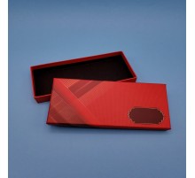 Kırmızı Kalem Kutusu