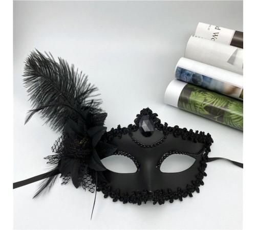 Siyah Mat Renk Yandan Tüylü Güllü Parti Balo Venedik Maskesi 16x22