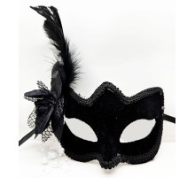 Siyah Renk Yandan Tüylü Süet Kaplama Lüks Parti Maskesi 20x23 cm