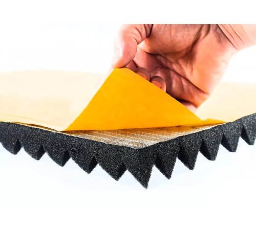 Ses Yalıtımı Akustik Piramit Süngeri Kendinden Yapışkanlı 40mm 50x50 Ses Yalıtımı